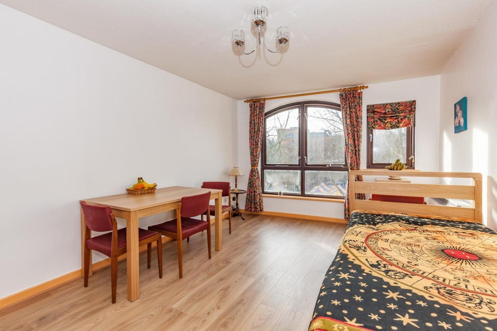 New Bright And Sunny Flat In Oxford City Centre Exterior photo